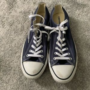 Blue men’s converse